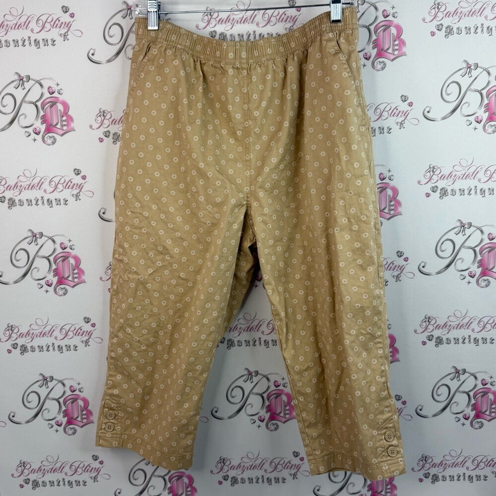 Tradition Capri pants, polkadot White Women's Beige Patterned pedal pusher